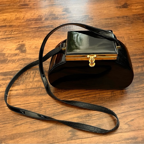 vintage 90s box purse with gold clasp faux leather - Picture 3 of 8